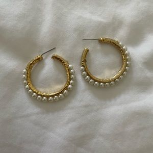 Pearl hoop